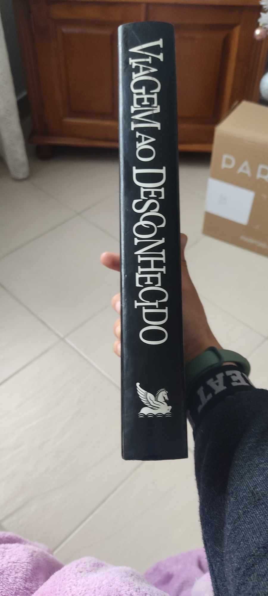 Livro "Viagem ao desconhecido" - como novo