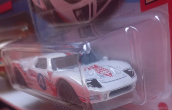 Conjunto 2 - ford Gt-40 hot wheels