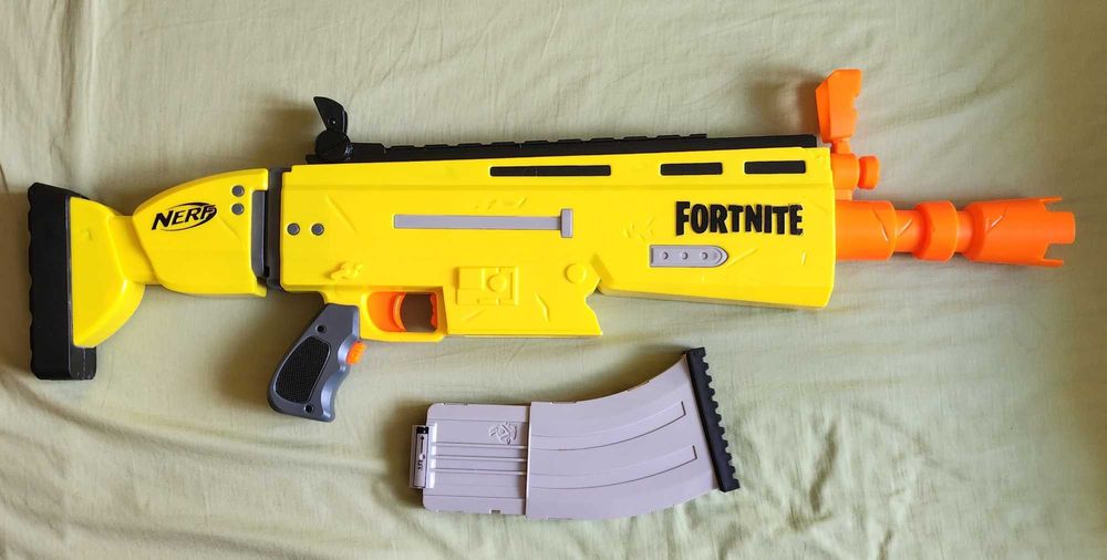 Nerf Fortnite automatyczna wyrzutnia strzałek