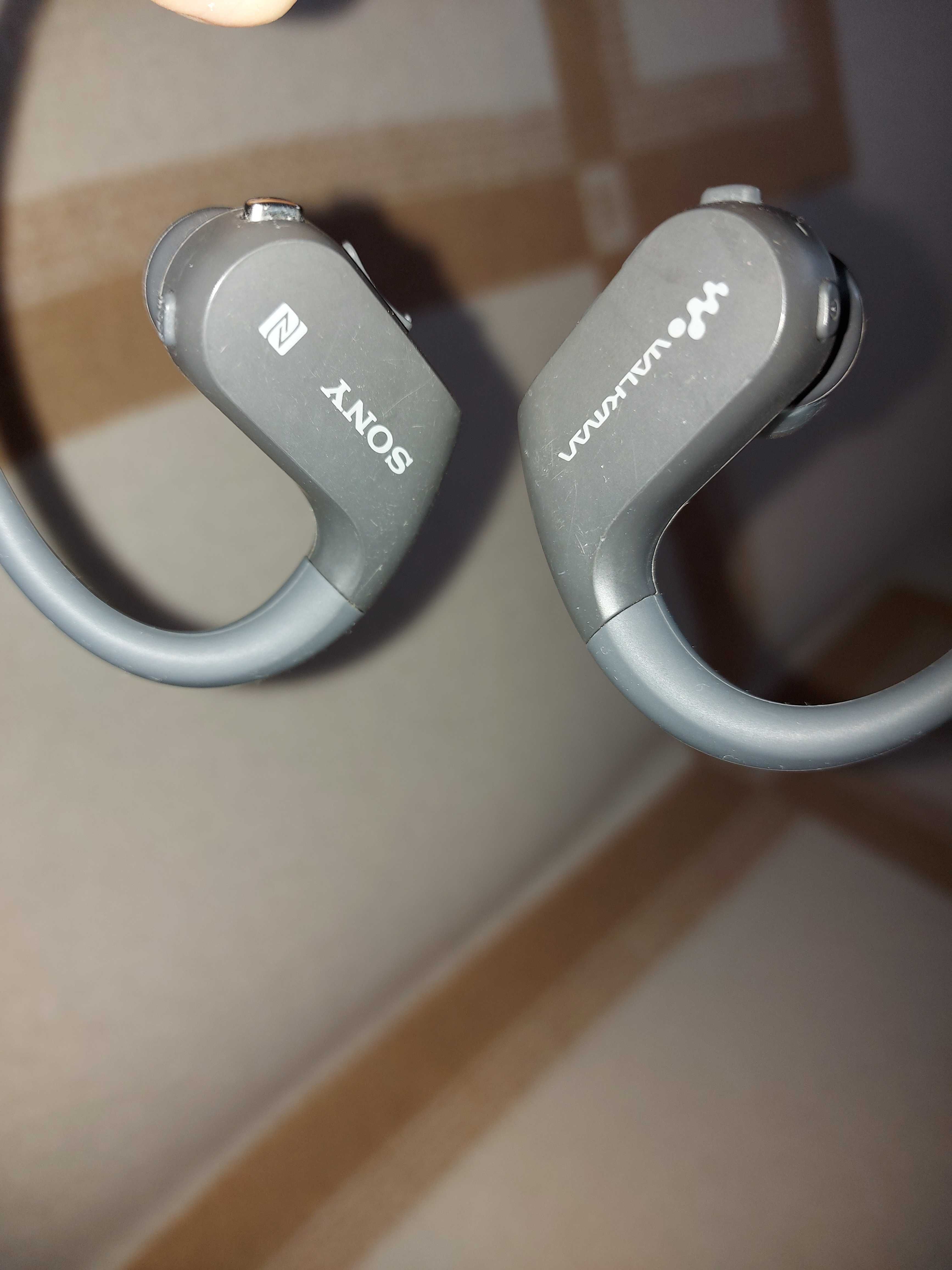 Навушники для плавання. Sony Walkman NW-WS625