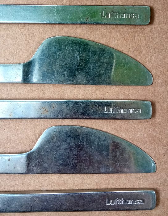 Seis facas e seis garfos Lufthansa