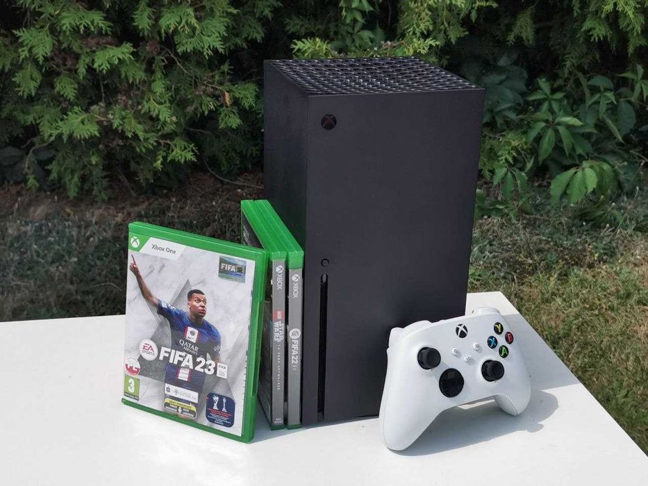 Konsola Xbox Series X SSD 1TB + PAD + FIFA 23