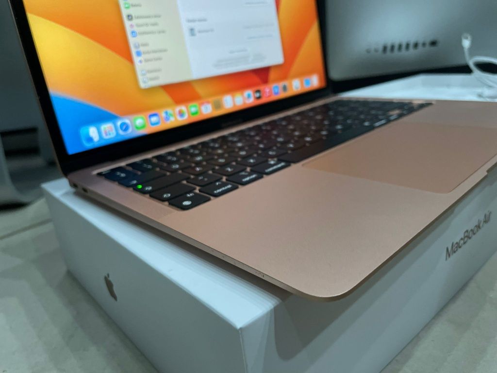 MACBOOK AIR m1 A2337 Rose Gold igla 110cykli z salonu

w zestawie: pud