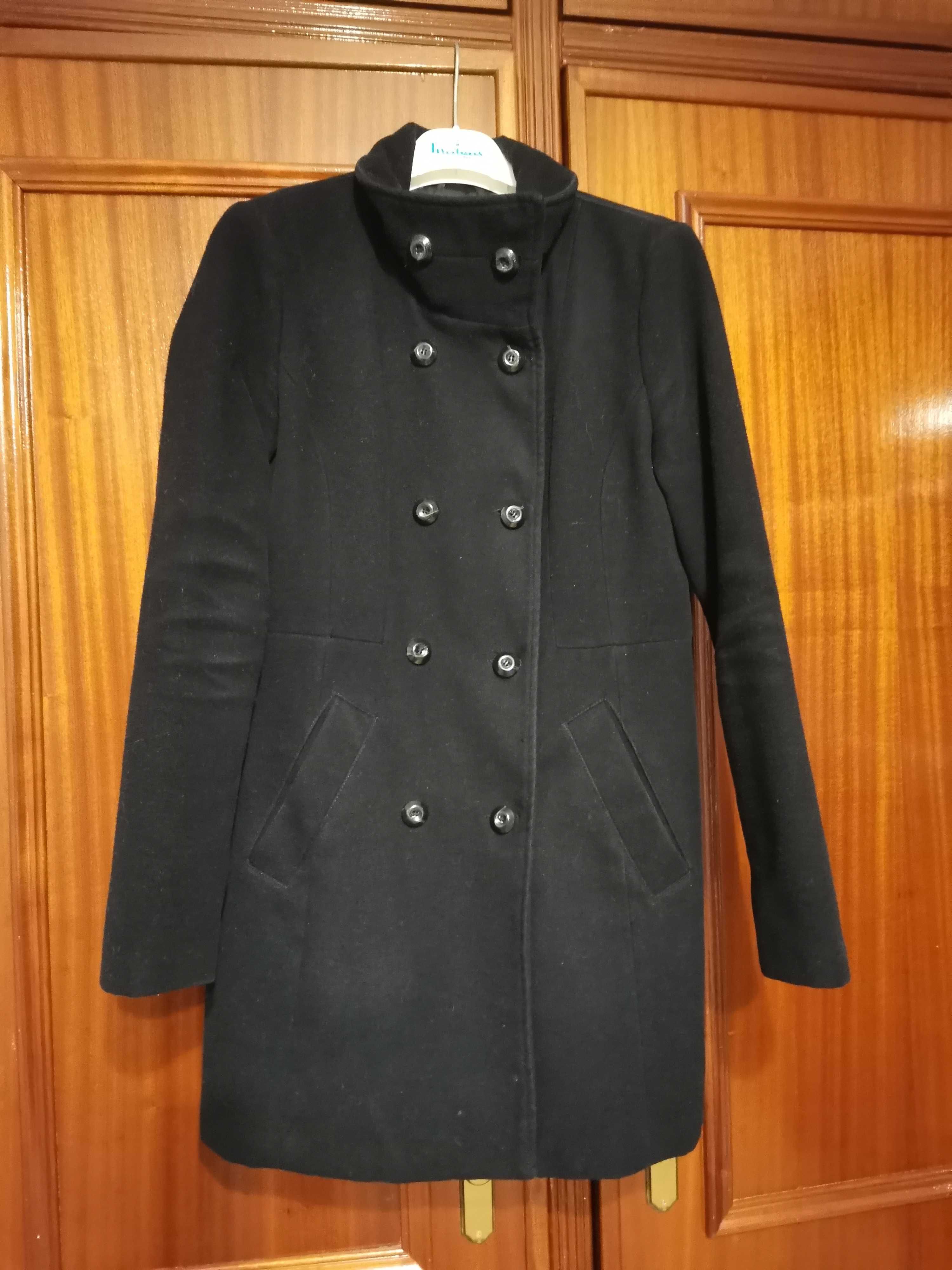 Sobretudo Bershka preto