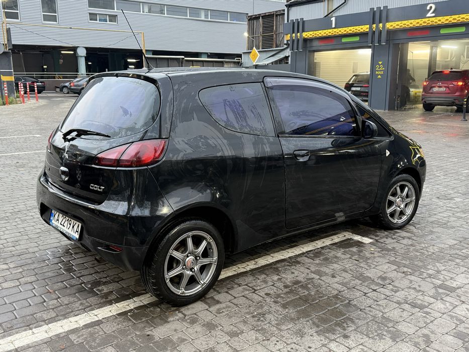 Mitsubishi colt 2009