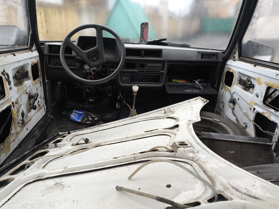 Продам Таврію ціляком або по запчастинах