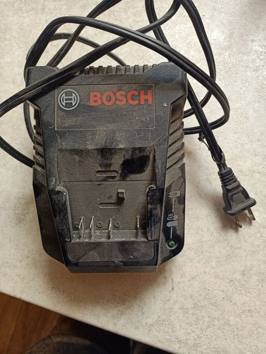 Ładowarka Bosch 18v z USA na 110v