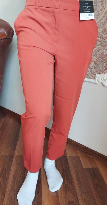 Жіночі штани DOROTHY PERKINS. EURO 36.