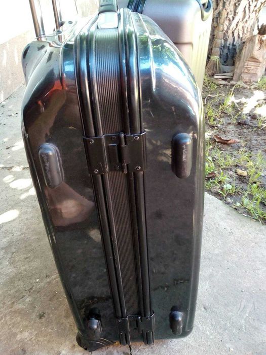 Валіза пластикова  з ЄС