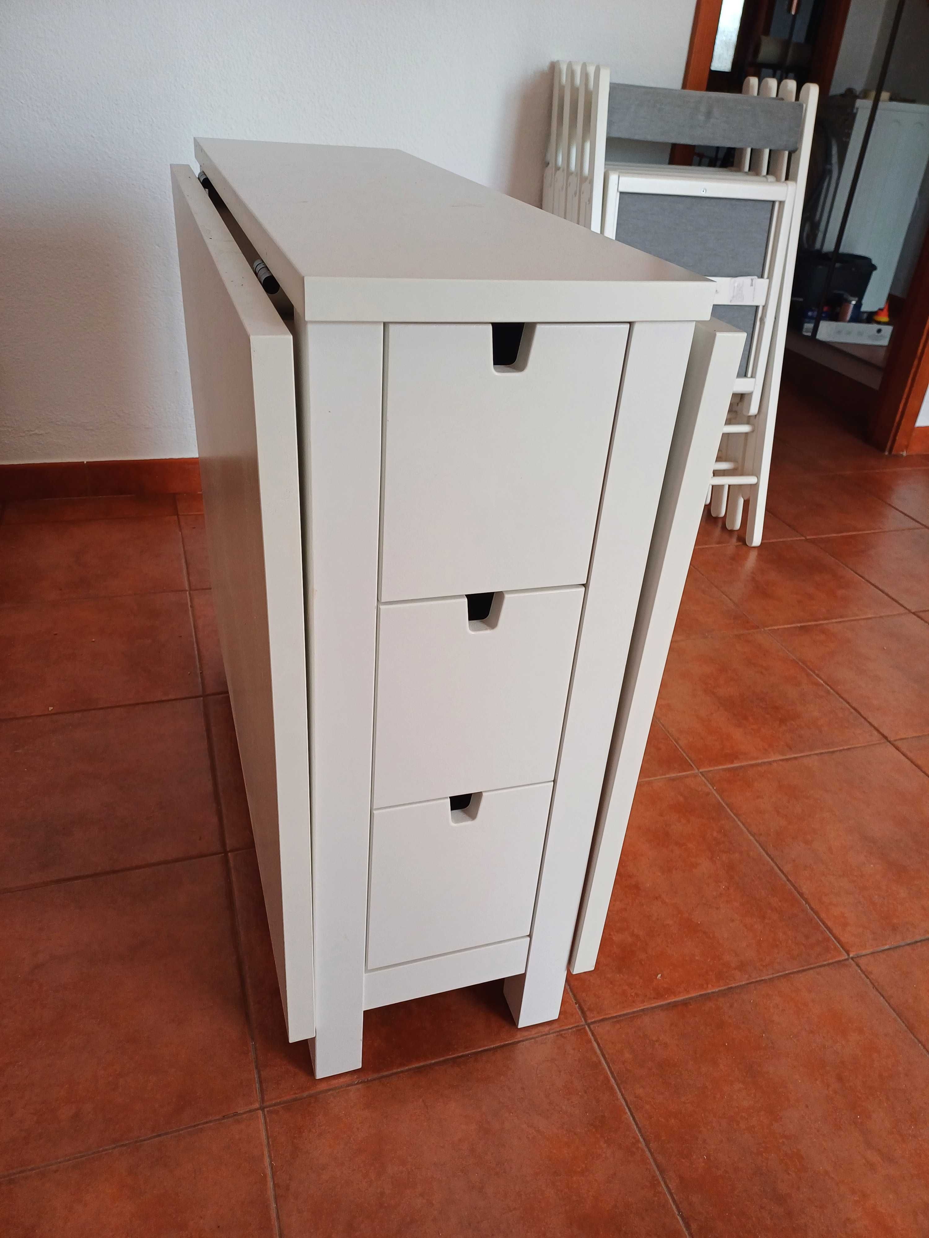 (Reservado) Mesa IKEA NORDEN e quatro cadeiras FROSVI, em ótimo estado