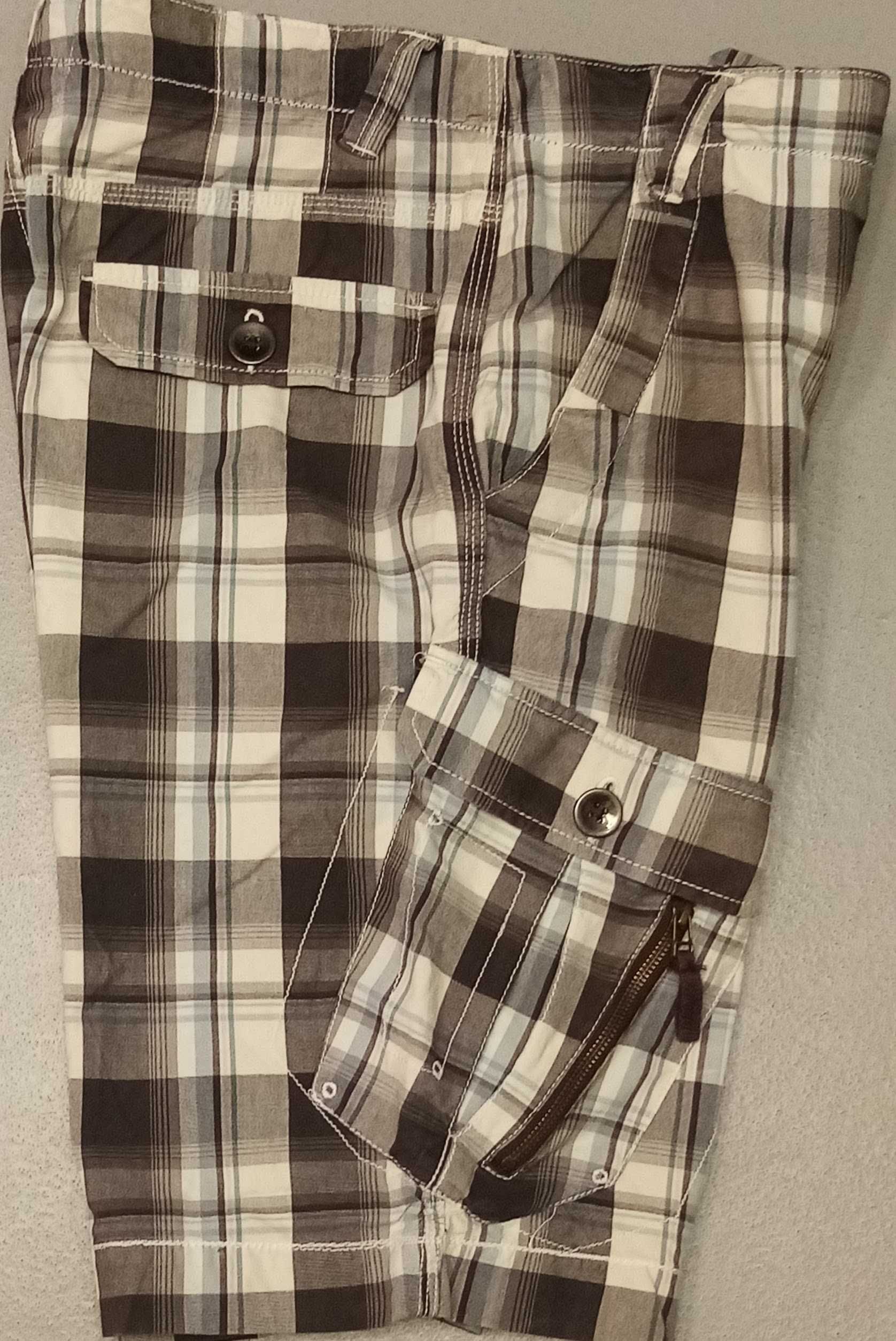 R) NEXT Męskie krótkie spodnie kratka w typie bojówek Roz.34