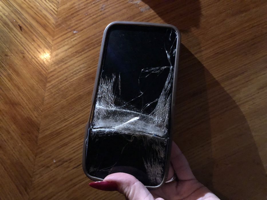 Продам телефон на запчастини