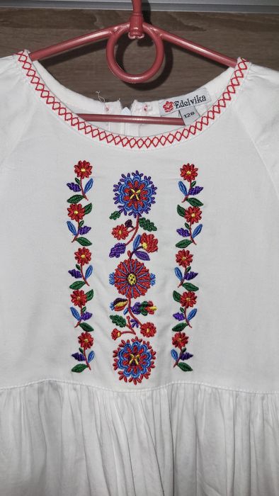 Продам дитяче вишите плаття Edelvika