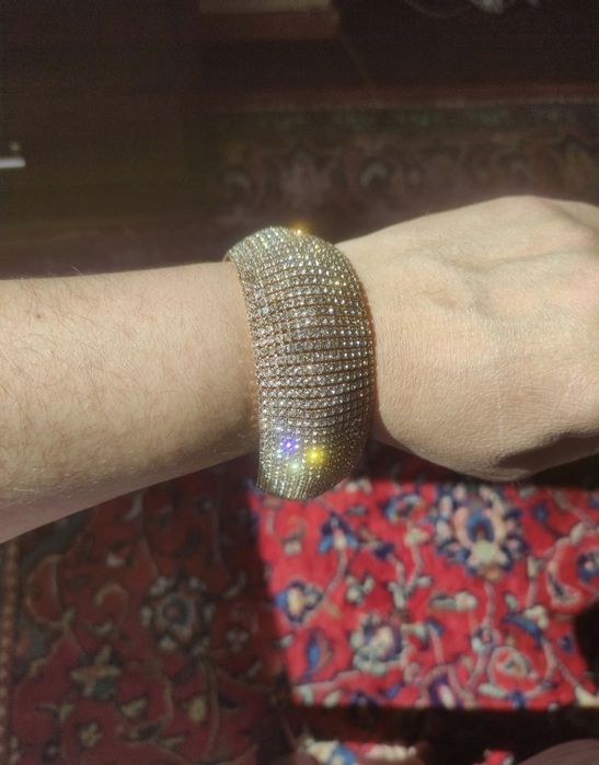 Pulseira Dourada Brilhantes