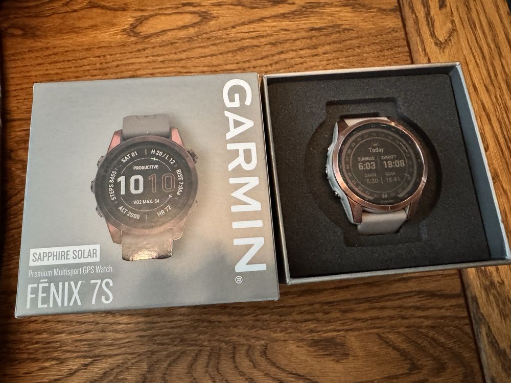 Garmin Fenix 7s Saphire Solar та оригінальні ремінці в подарунок