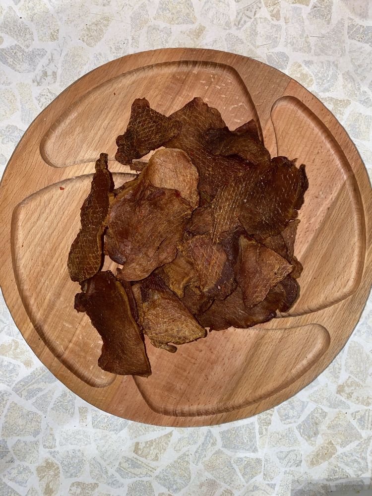 Джерки, мʼясні чіпси