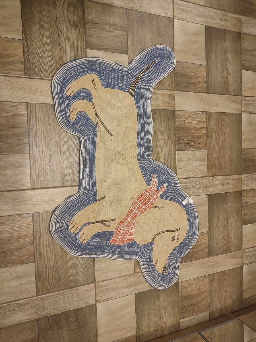 Nowy dywan dla dziecka Pies