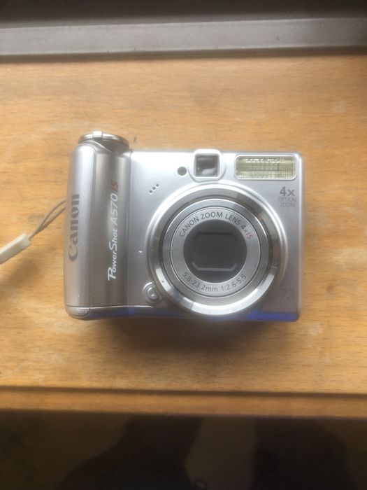 Canon Powershot A570IS - Digicam