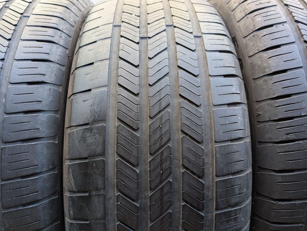 Летняя резина 235/45 R19 Goodyear