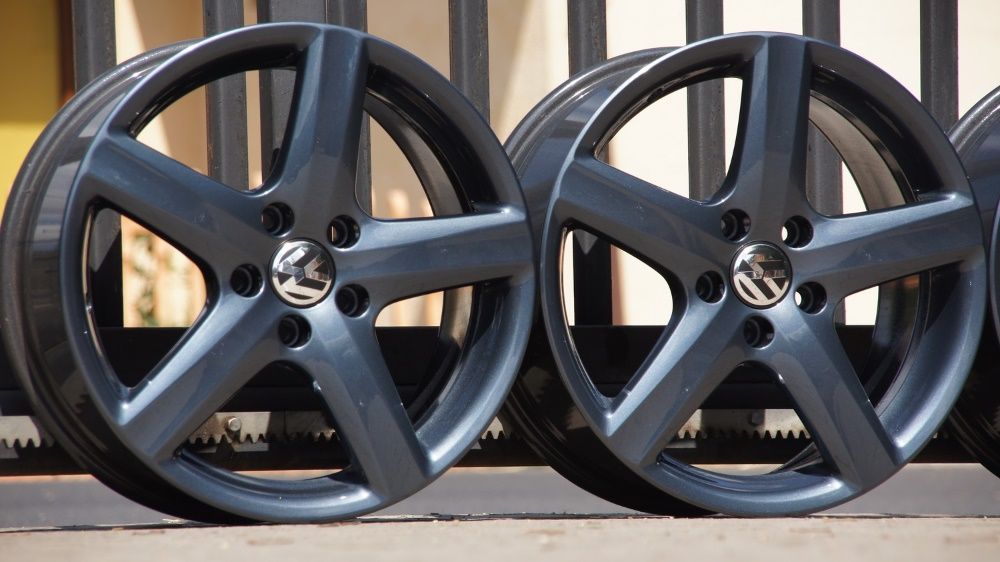 Alufelgi VW 7Jx17 5x112 et54 cb57,1 w jasnym graficie