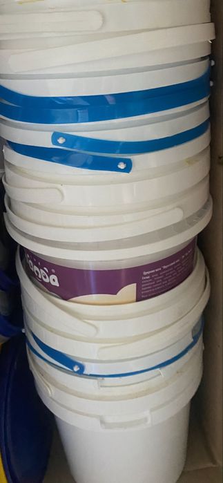 Пластикові відерця харчові