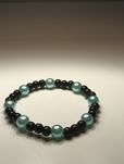 Pulseira de pérolas azul e preto 
Tamanho: 18/19 cm (M)
Preço: 1,5