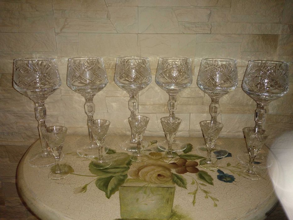 Zestaw pięknych kryształów w idealnym stanie cena za całość