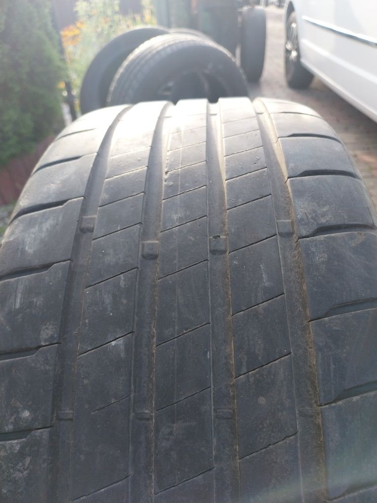 Opony Letnie Bridgestone 225/40R19 93Y