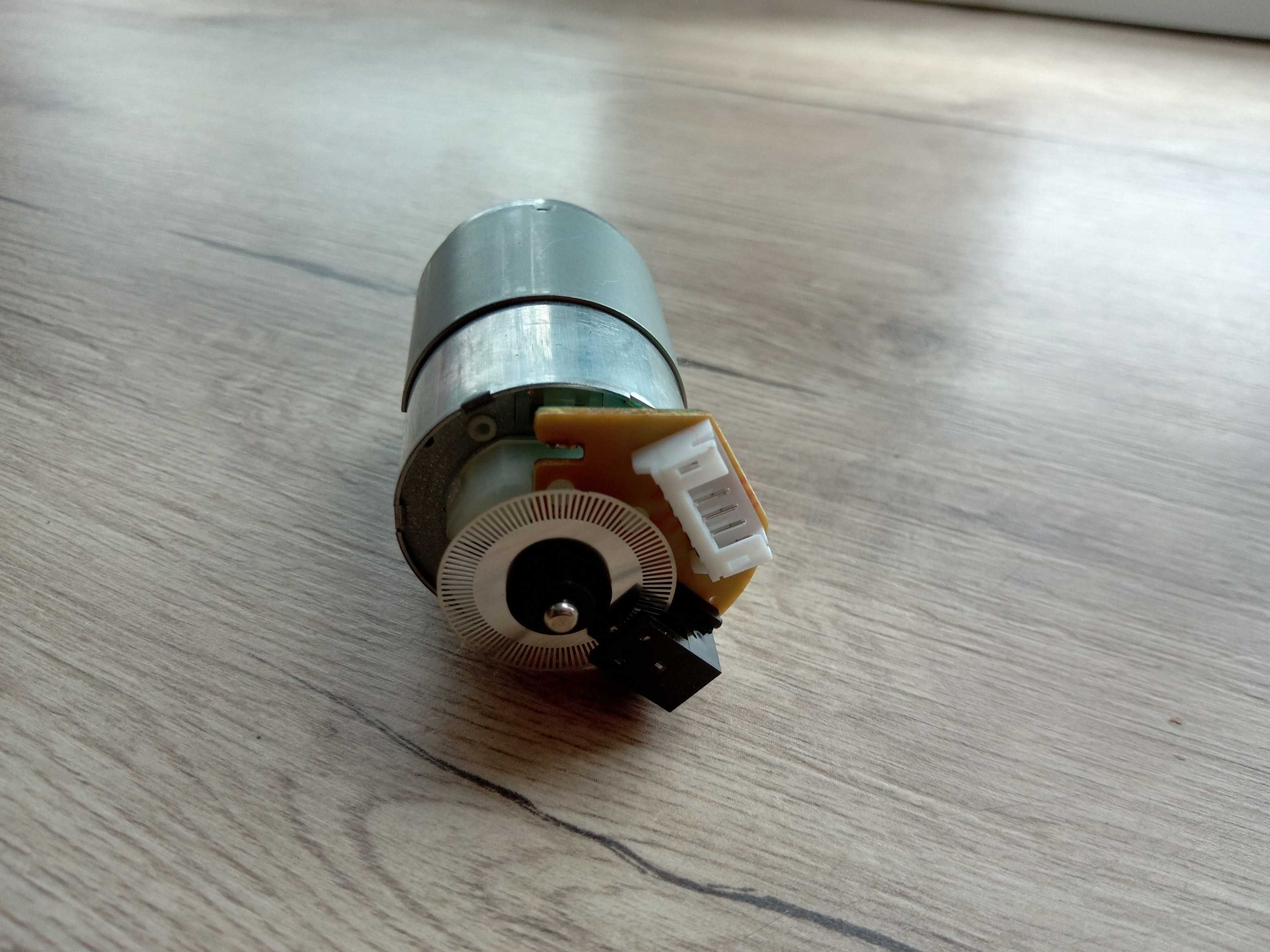 Silnik DC RS445PW15200R 24V – używany, w 100% sprawny