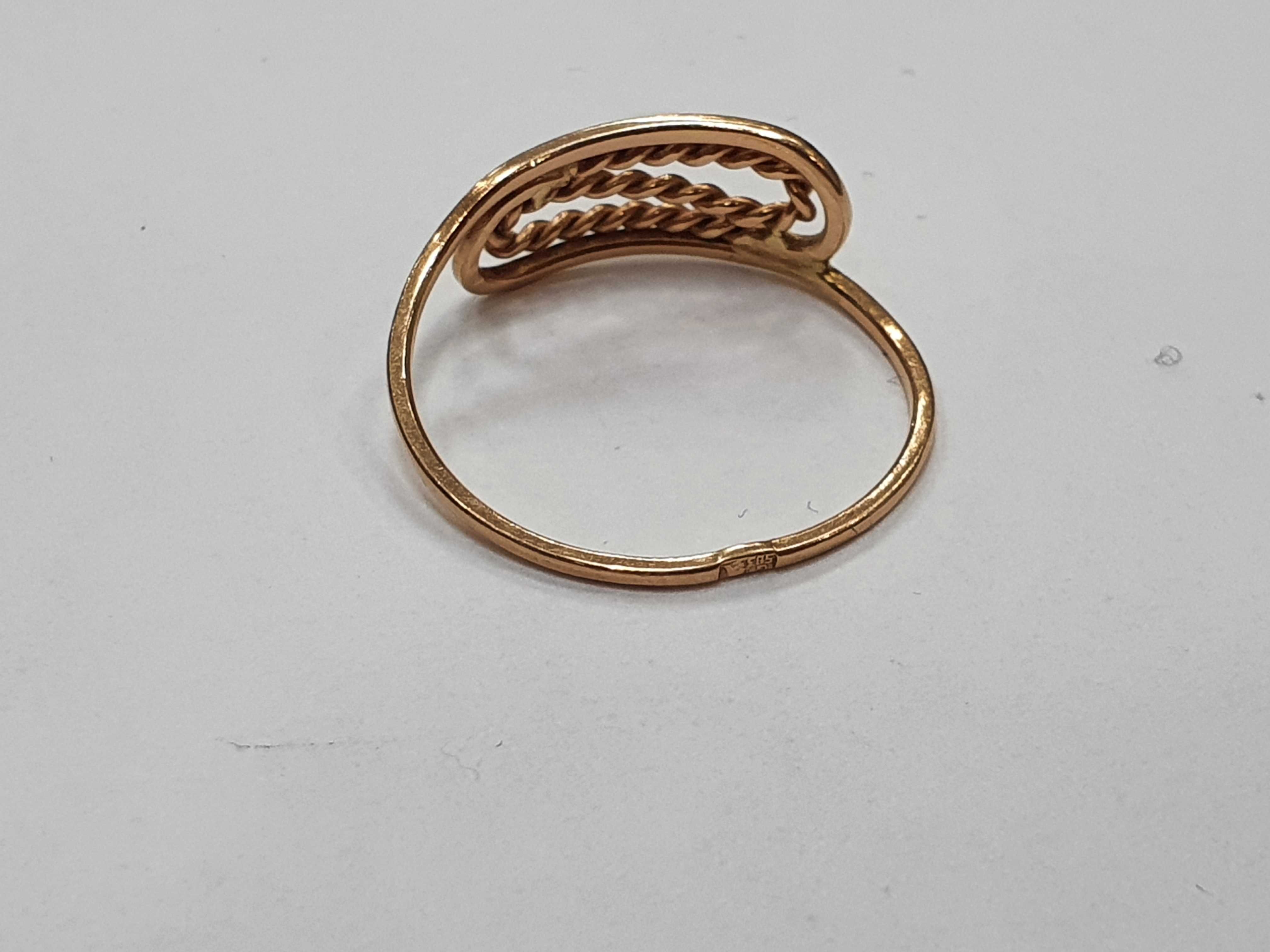 Piękny złoty pierścionek damski/ Radzieckie 583/ 1.24 gram/ R16/ sklep