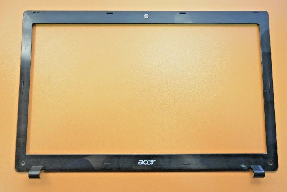 Bezel / Aro / Tampa / Monitor Acer 5741