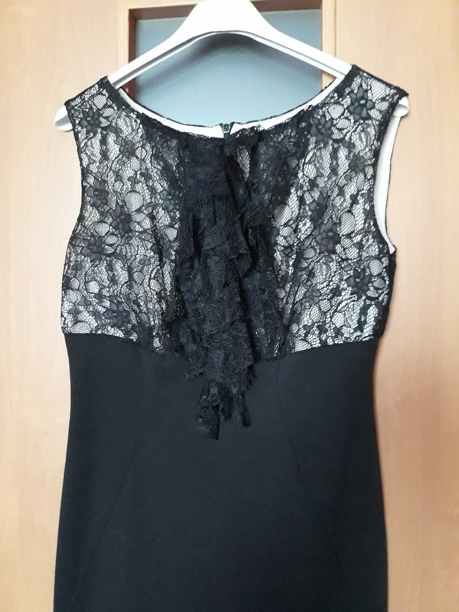 Sukienka czarna z koronką, żabot, taranko, rozmiar 36