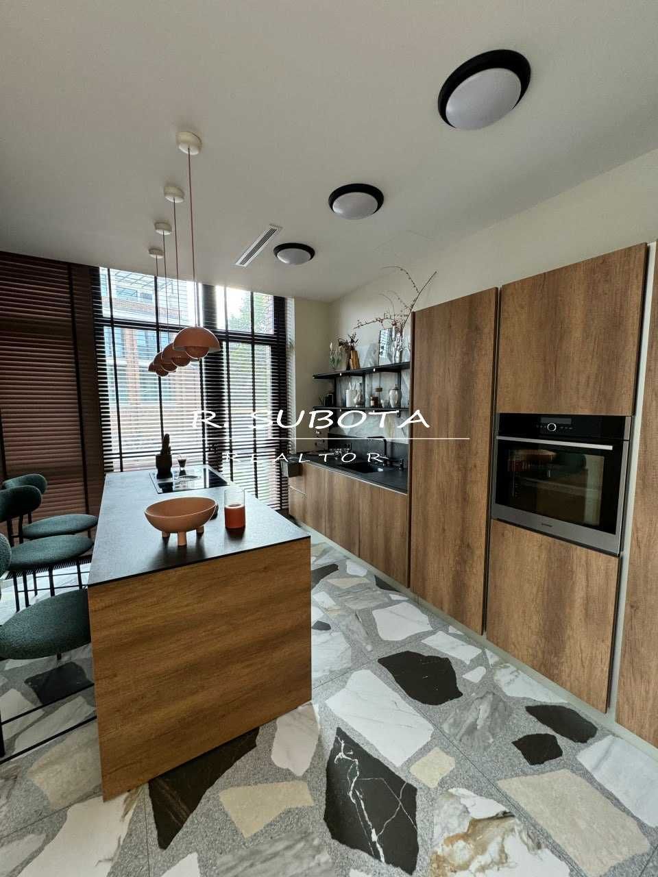 4.к. студия ЖК Комфорт Сити 130м2 пр. Кирова Новострой К12 Женева