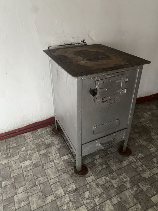 Stara żeliwna koza / piecyk / piec grzewczy
