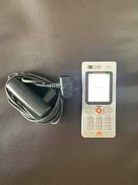 Telemovel Sony Ericsson W880