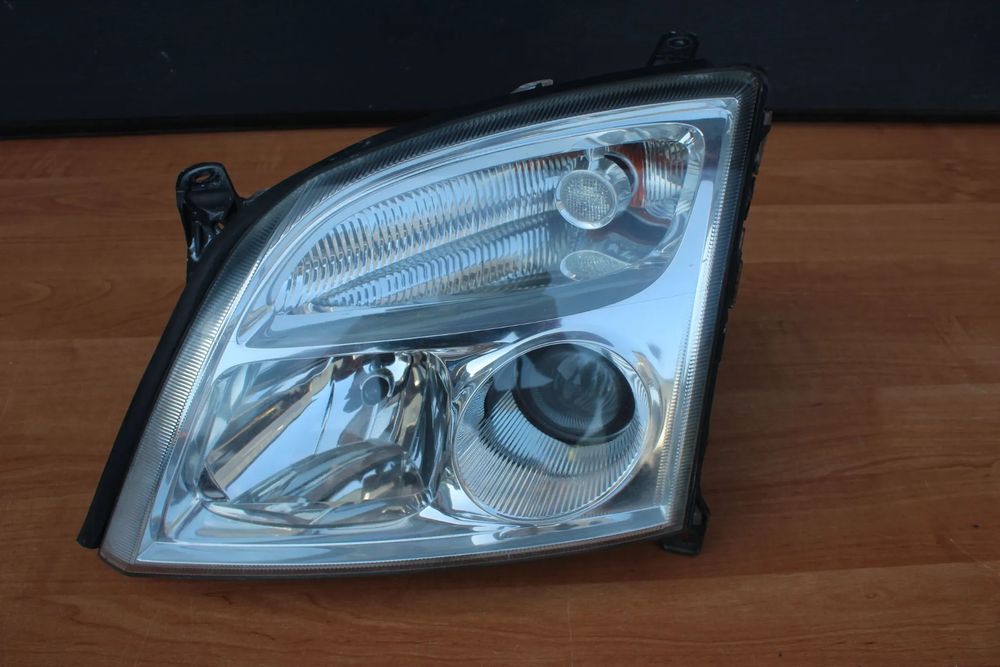 LAMPA LEWY PRZÓD SOCZEWKA VECTRA C SIGNUM PRZED LIFTEM EUROPA JASNA