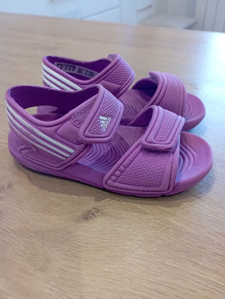 Sandały fioletowe adidas dla dziewczynki r 23