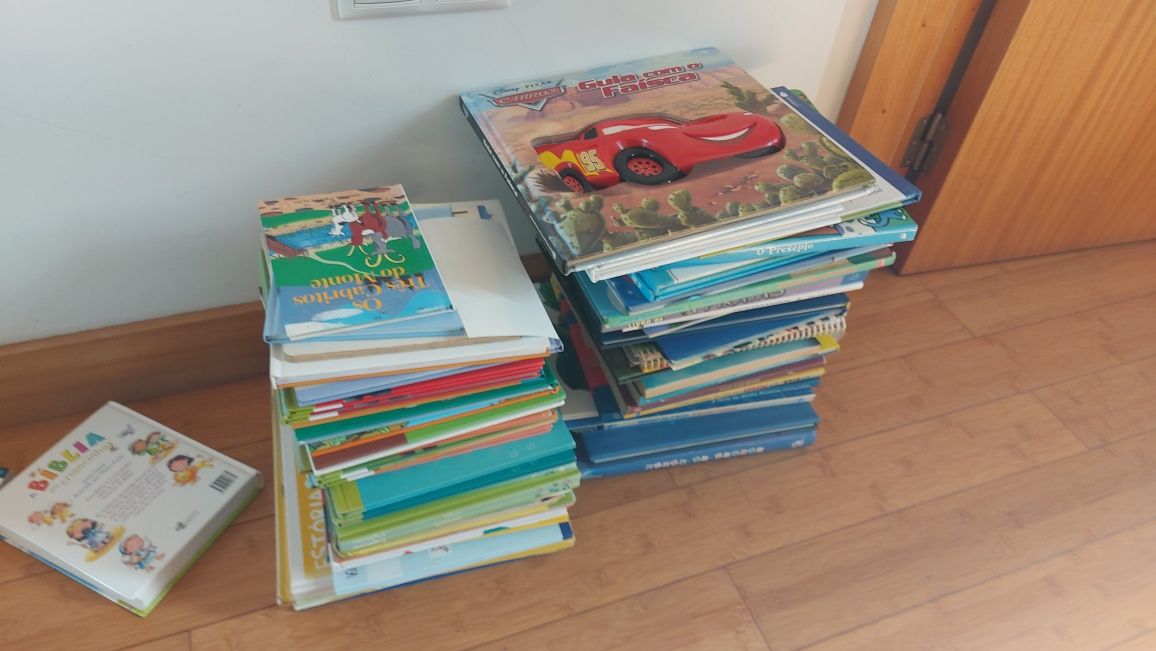 Lote de livros infantis