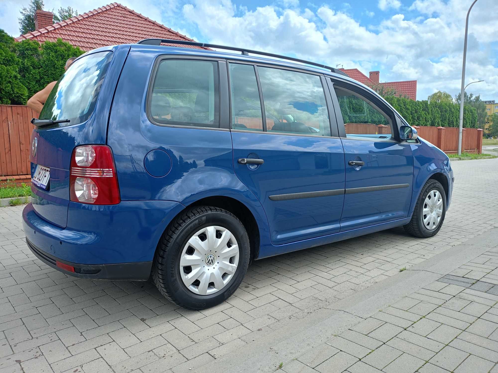 Sprzedam Volkswagena Touran 2007r