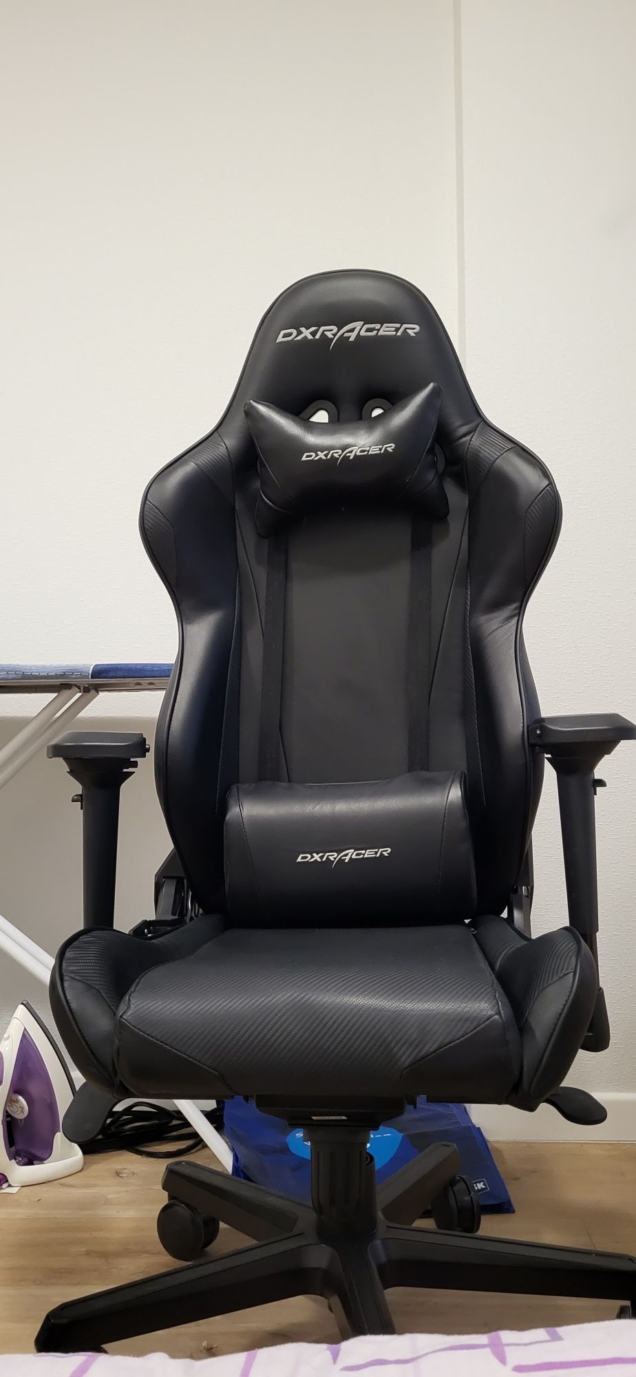 Крісло DXRacer Racing OH/RV001/N