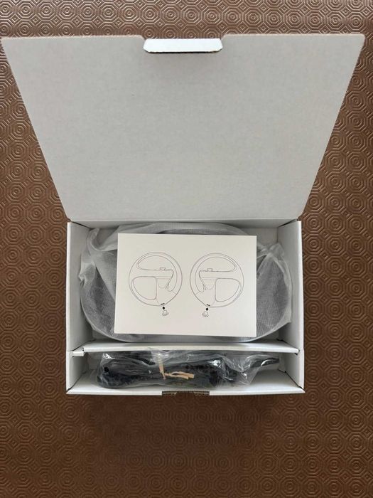 Selling PlayStation VR 2 + Charging Station + PC Adapter.64585765472641122