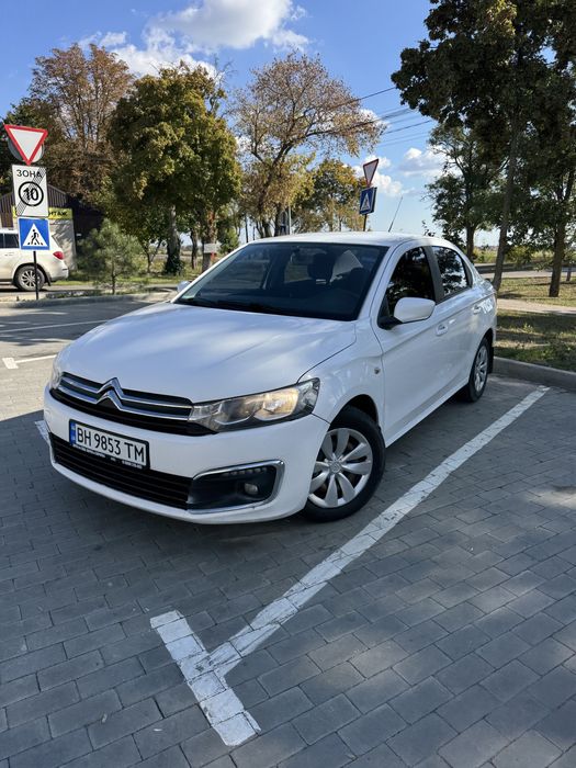 Продам Citroen C Elysee 1.2 2019 рік в гарному стані