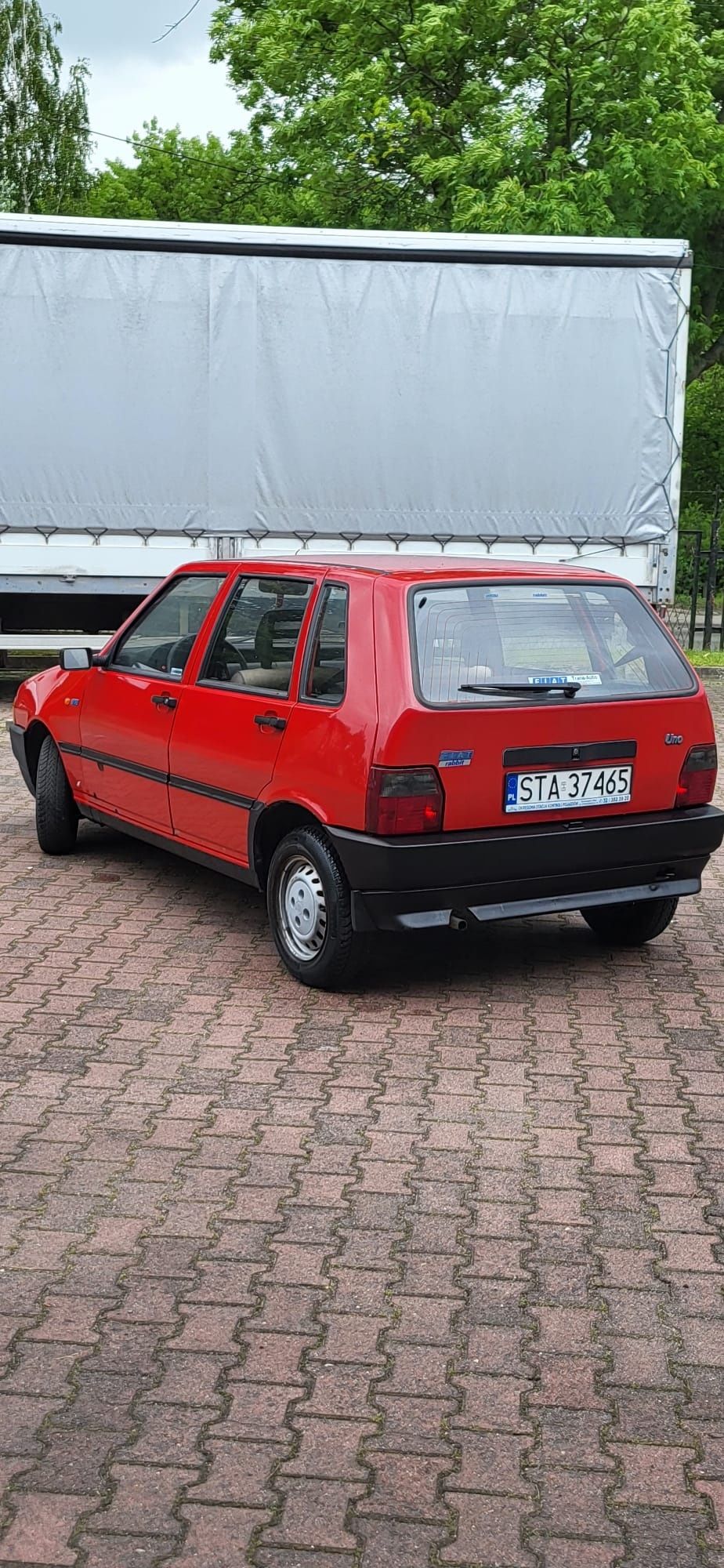 Fiat Uno 1993r    40 tys km przebiegu  Spód auta zdrowy .