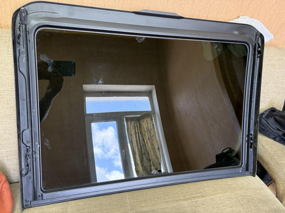 Скло люка панорами Volkswagen Touareg NF