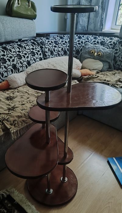 Продам поличку для квітів