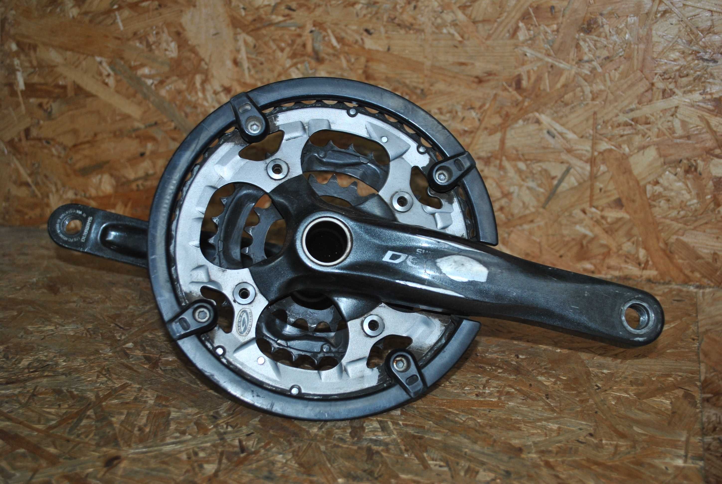 Mechanizm Korbowy korba Shimano Deore FC-M590 175mm