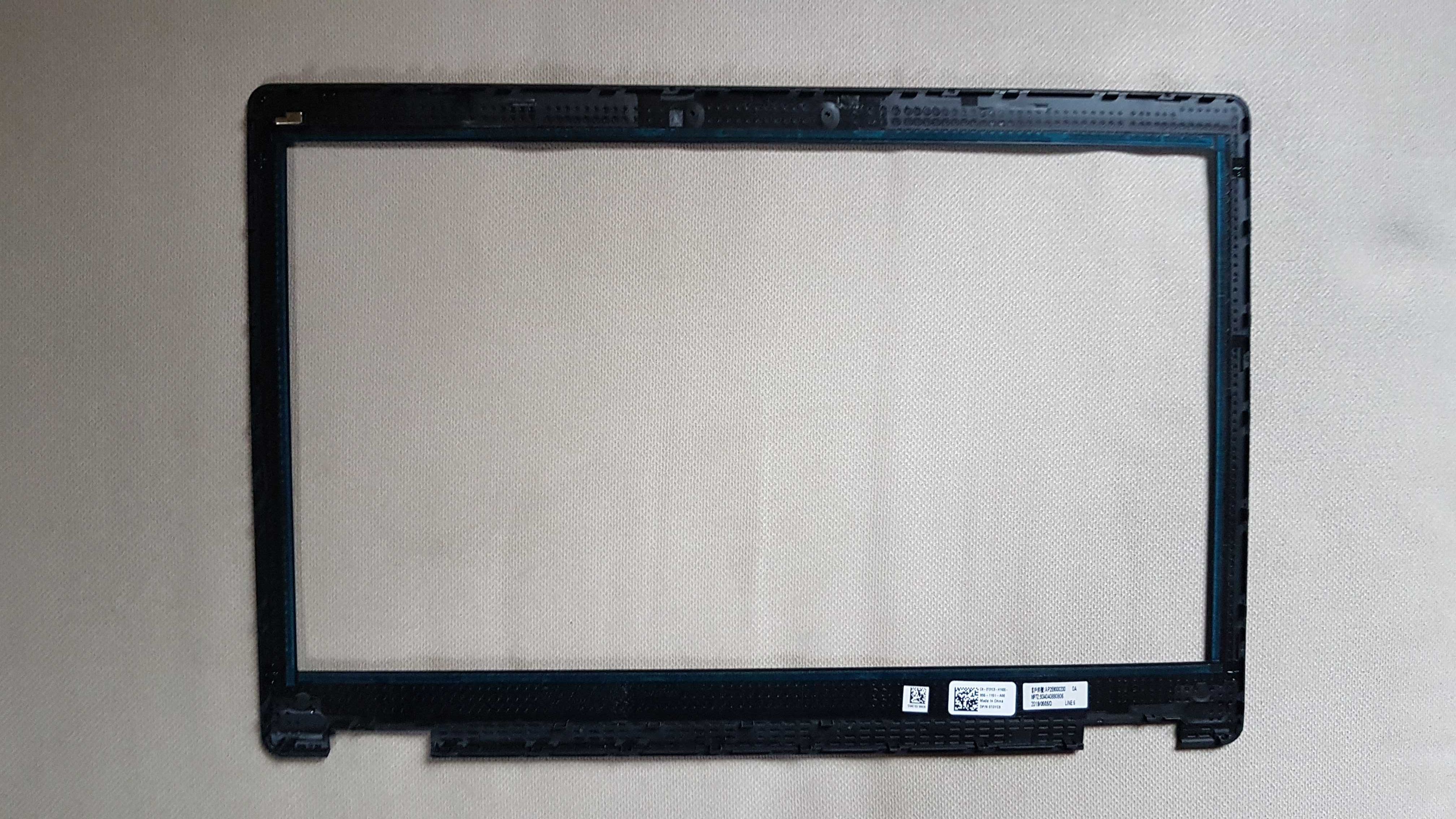 Ramka matrycy Dell Latitude 5590 P/N: TDYC9 / 0TDYC9