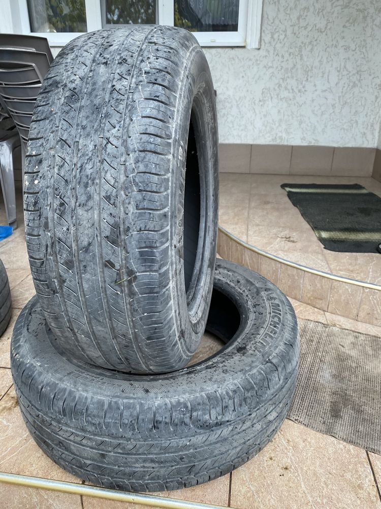 Резина MICHELIN 235/65 R17 літо 2 шт