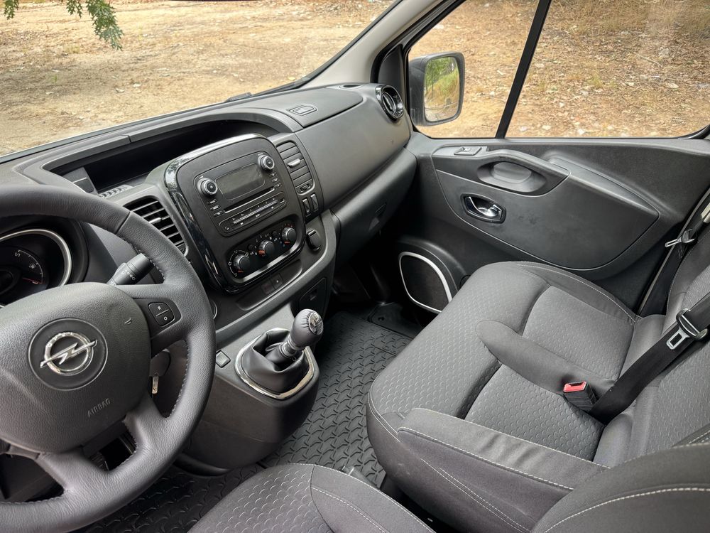 Opel Vivaro 9Lugares  2017 Nacional