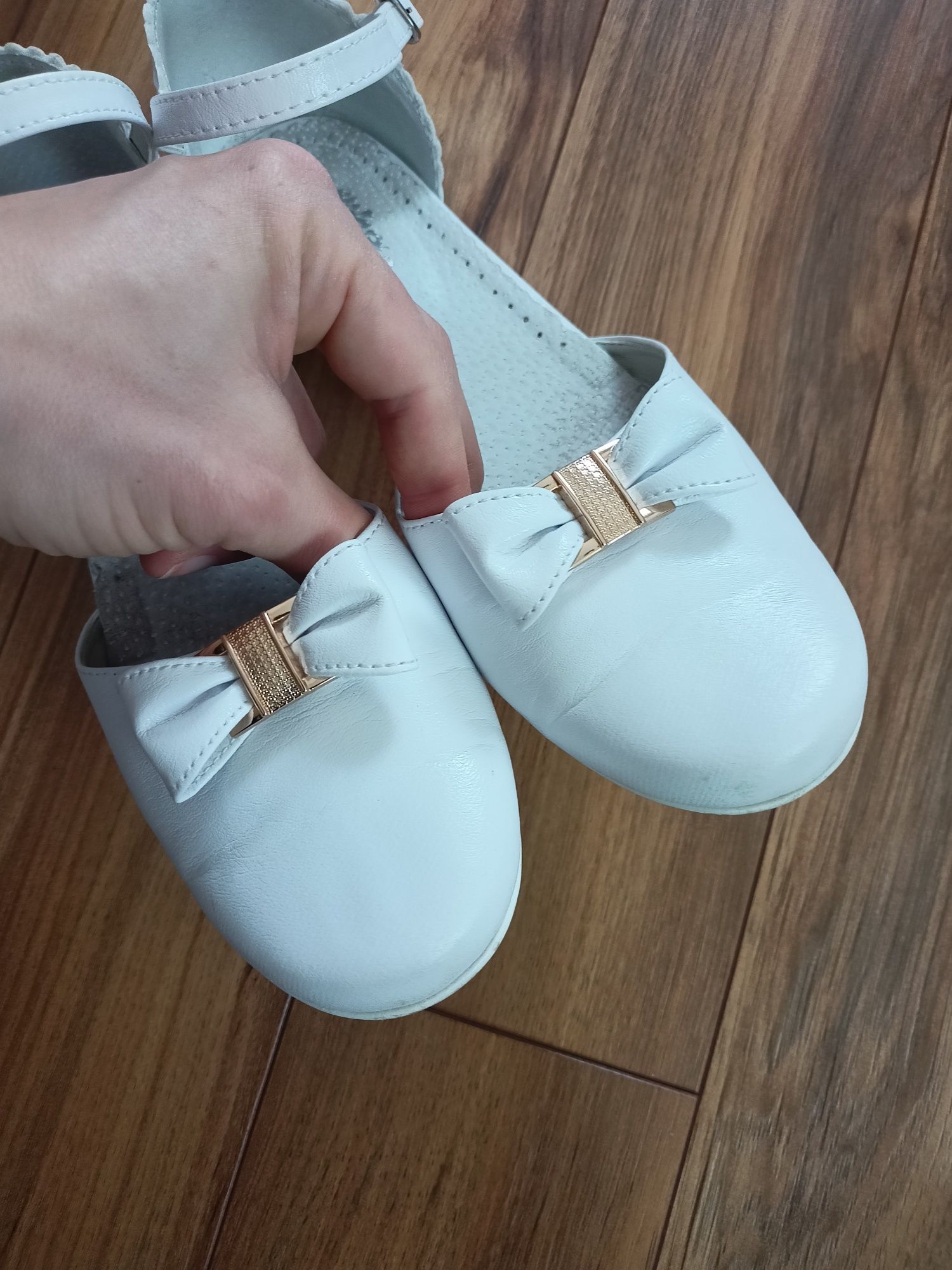 Buty dziecięce do komunii r.38 Miko